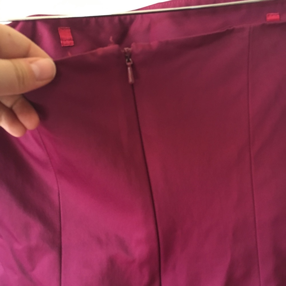 Simple Raspberry Strapless Formal Party Dress - image 4